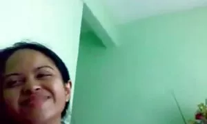 Wanita dua kaki. video lucah sex