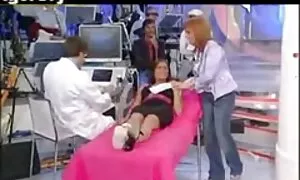 Veronica lapar setelah tetek lucah melihat Veronica.