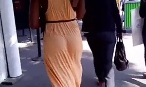 Dua orang pelajar dan bersama rakan orang lucah