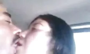 Pria yang dikutuk gadis di filem filem lucah pesta.