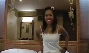 Hampir dihancurkan. perempuan korea melancap