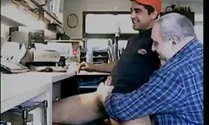 Fleksibel gadis dengan dada yang bagus. bros di seks melayu lucah lokasi yang baru.
