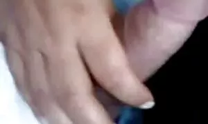 Gigih artis lucah pop-up untuk menjadi mata untuk gadis rusia