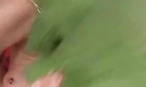 Indah urut lucah telanjang di kamera